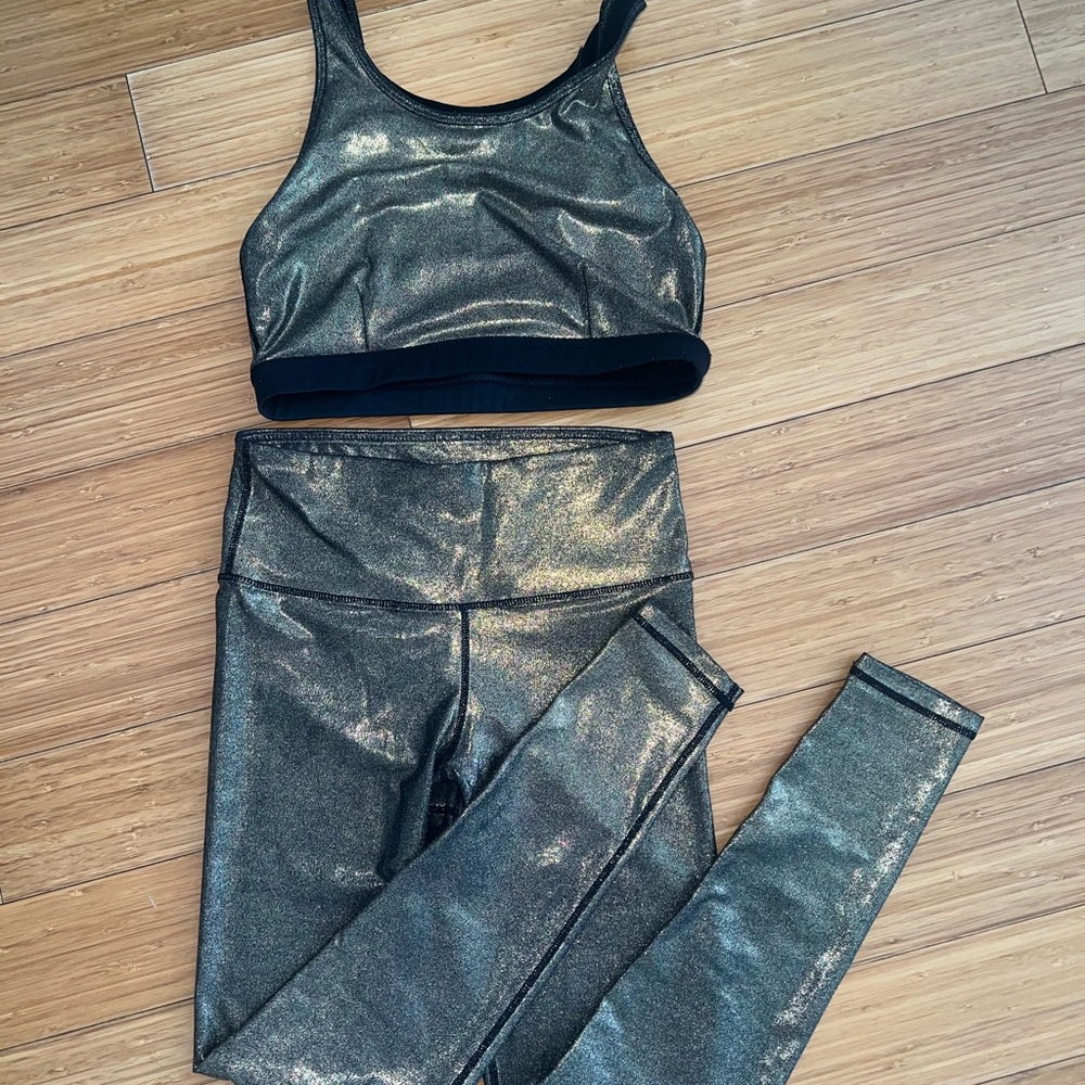 Silver sparkle workout set